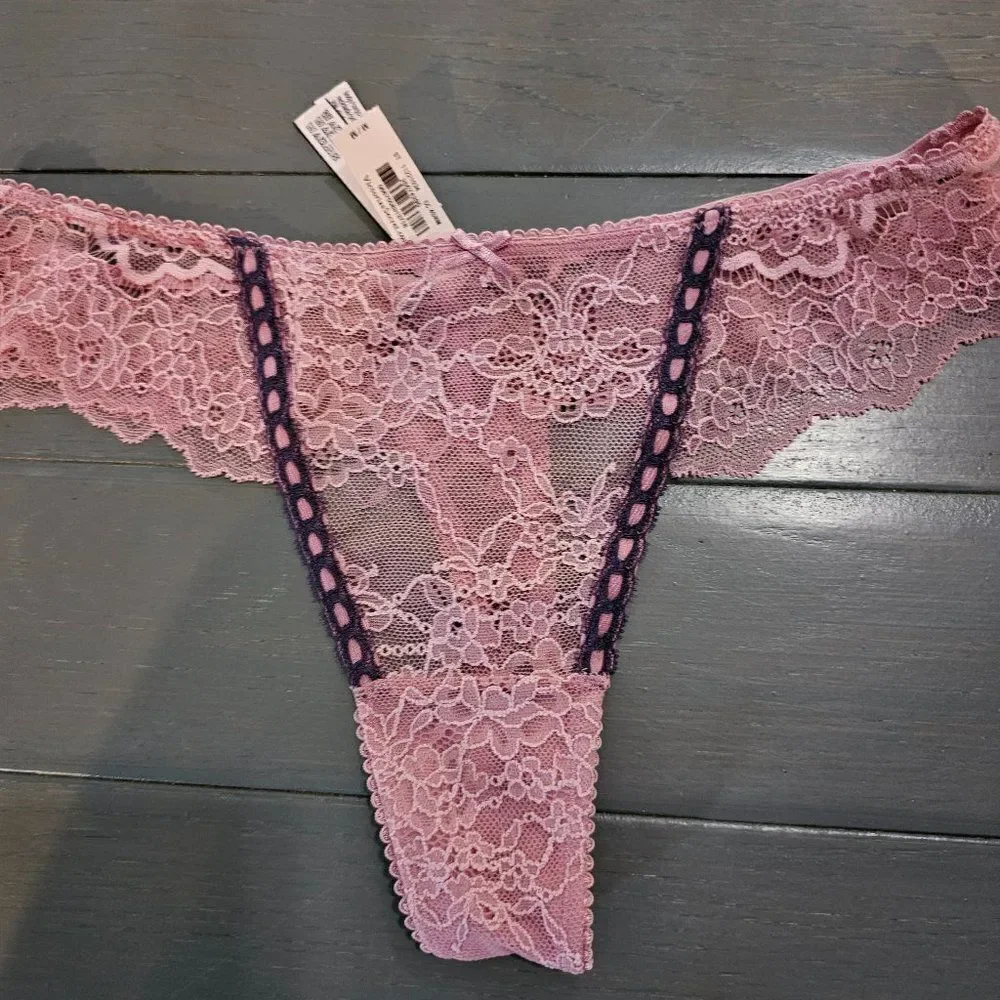 NWT Victoria’s Secret Ribbon Slot Lace Thong Panty Pink Dusk Mauve Size Medium